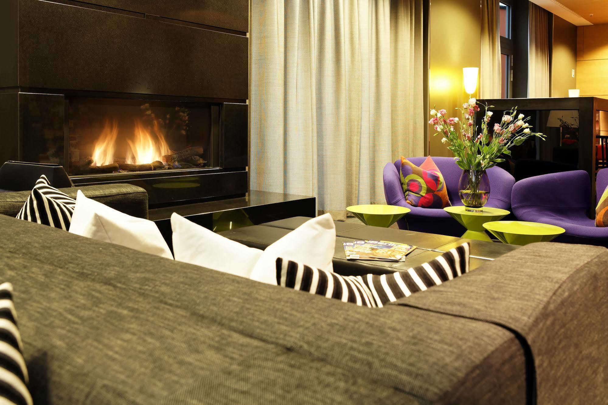 อาดินา อพาร์ทเมนท์ โฮเต็ล เบอร์ลิน ฮาคเกสเซอร์ มารค์ท Aparthotel ภายนอก รูปภาพ